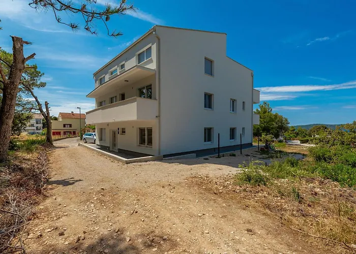 Apartamento Amazing In With Wifi Bibinje